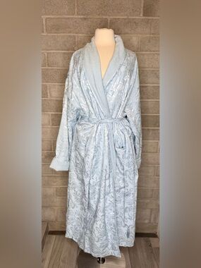 Vintage Victoria’s Secret Blue Floral Robe – 80s/90s Glam Lounge/robe